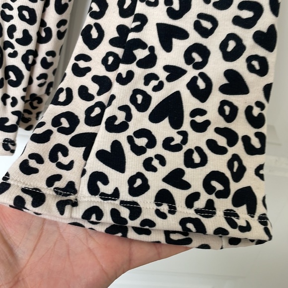 Adorable leopard print flare leggings like new! size 4 - Picture 3 of 3